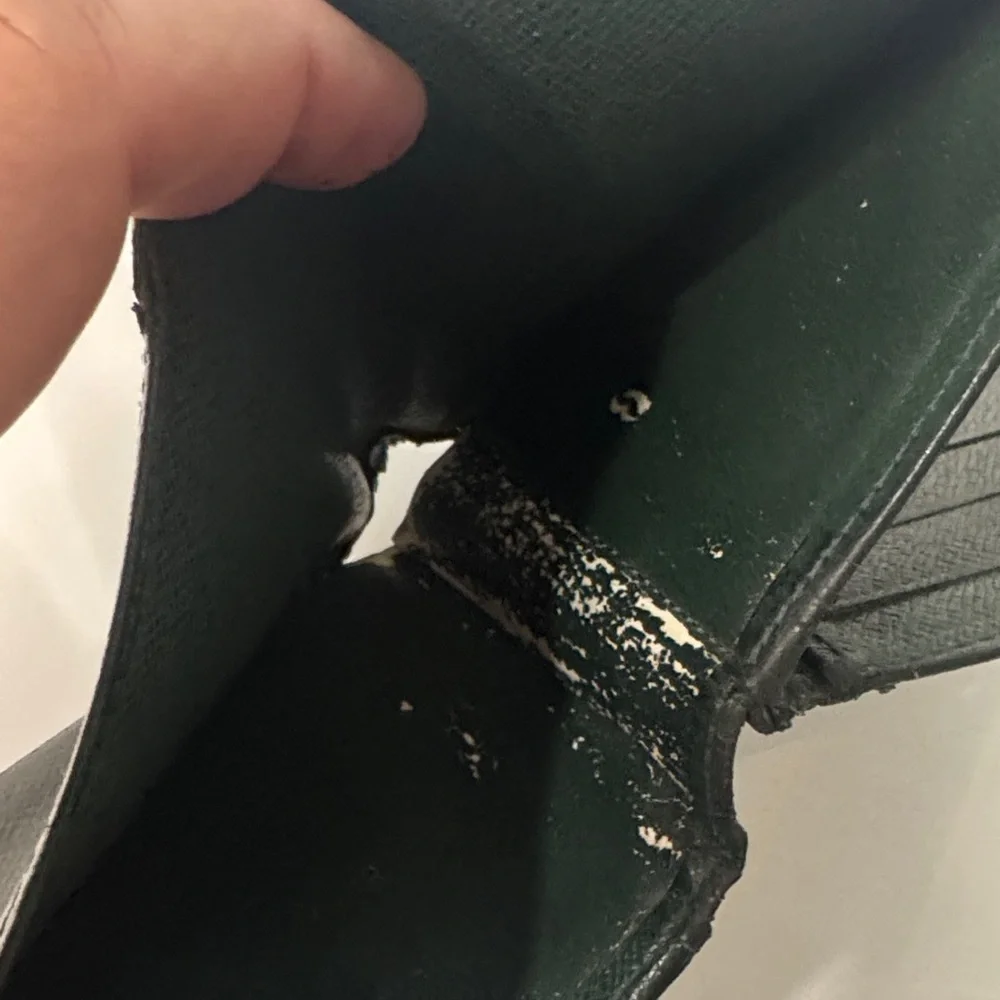 Louis Vuitton Black men’s wallet - project